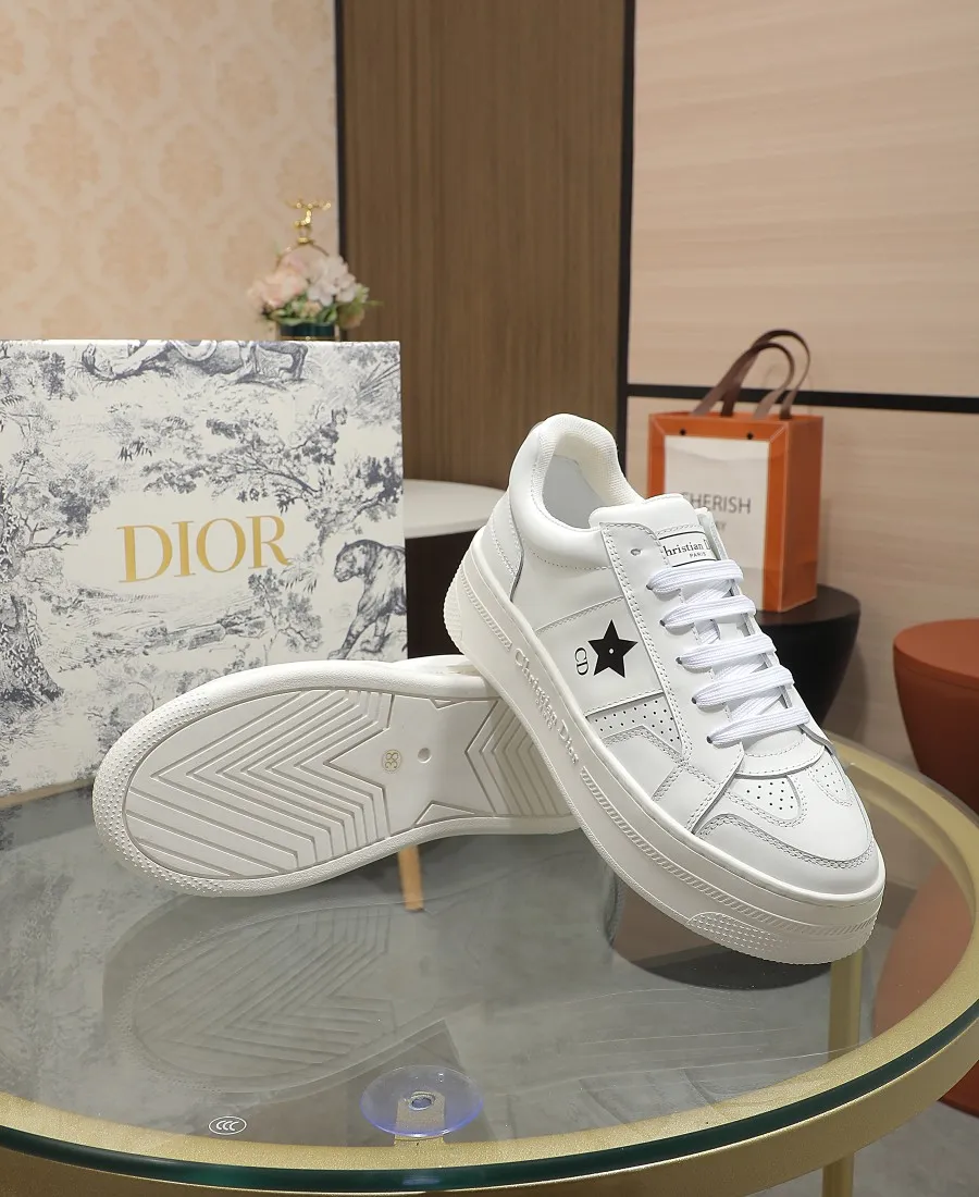👟👟Ex-factory price 480👟👟 DIOR Dior's new thick-soled sports white shoes, made of first-layer cowhide, breathable mesh inside, sheepskin for foot pads, and lightweight outsole. Size: 35-40 (41 customized)
